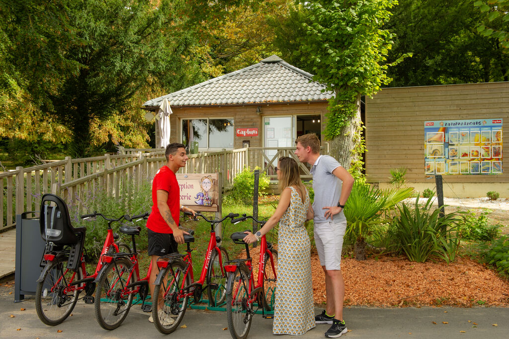 Parc de Montsabert, Camping Pays de la Loire - 26